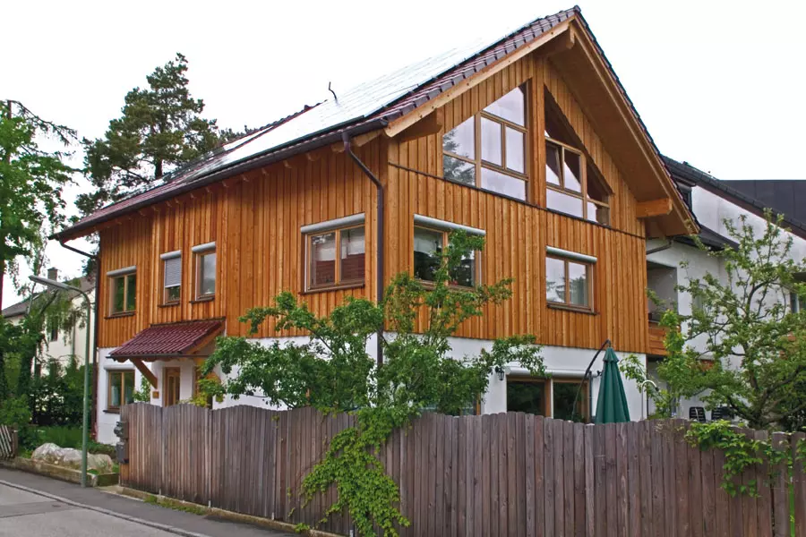 Holzhaus in HultaHaus-Bauweise "Schlössl" (Bayern Block GmbH)
