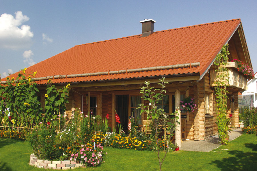 Holzhaus aus Rundbalken "Brückner" (Bayern Block GmbH)