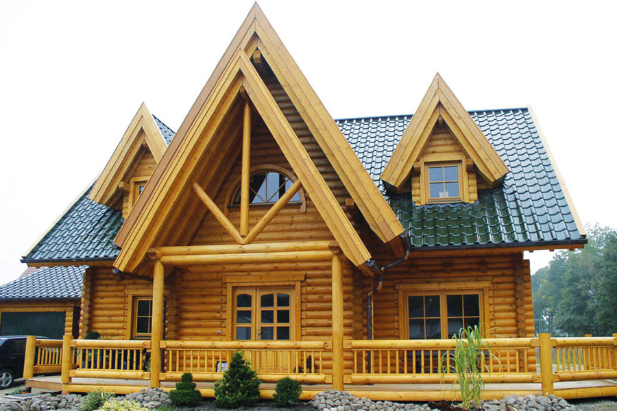Holzhaus aus massiven Rundbalken "Sobkowiak" (BayernBlock GmbH)