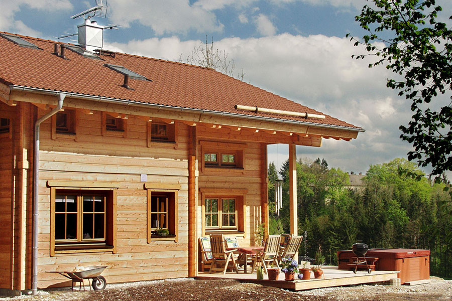 Holzhaus in ThermoBlock-Bauweise "Fasching" (Bayern Block GmbH)