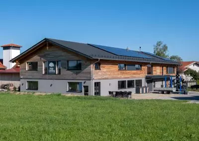 Werkstatt mit Wohntrakt