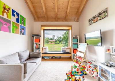 Holzhaus Innen Wohn- und Spielecke