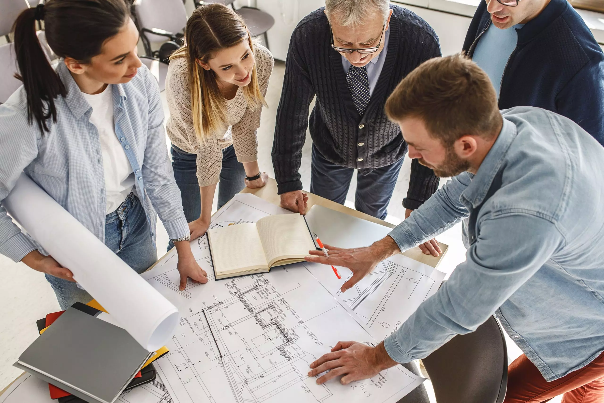 Architekten bei der Planung 